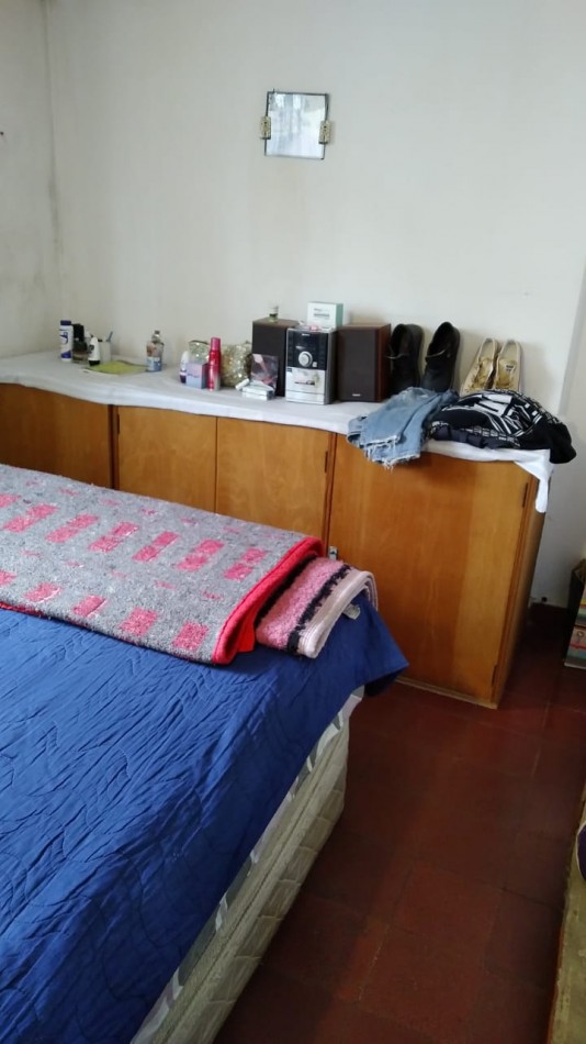 VENTA CASA 4 AMB z/ BERNARDINO RIVADAVIA