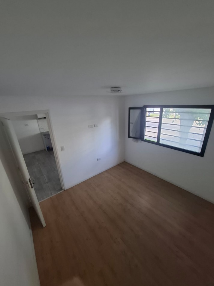 VENTA PH 2 AMB AL FRENTE EN PB Z/STA. MONICA