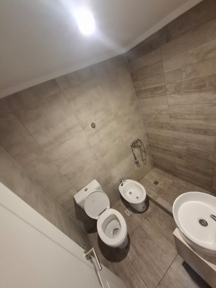 VENTA PH 2 AMB AL FRENTE EN PB Z/STA. MONICA