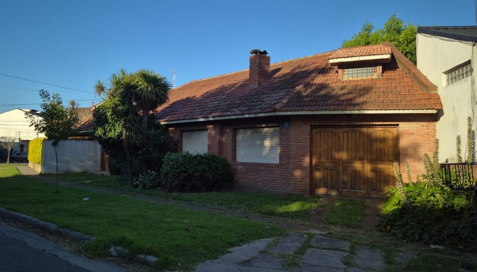 Amplio Chalet 4 Amb .en Bosque Alegre