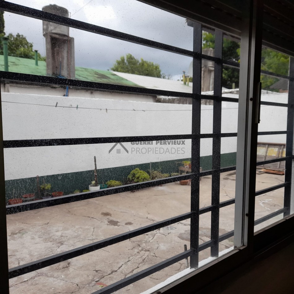 VENTA CASA 4 Amb. Z/ Bernardino Rivadavia