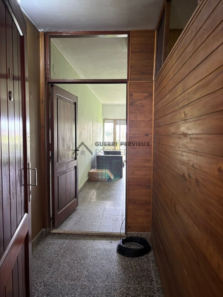 OPORTUNIDAD 2 AMB. CON DEPENDENCIA