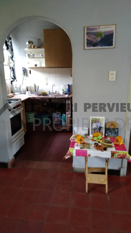 VENTA CASA 4 AMB z/ BERNARDINO RIVADAVIA