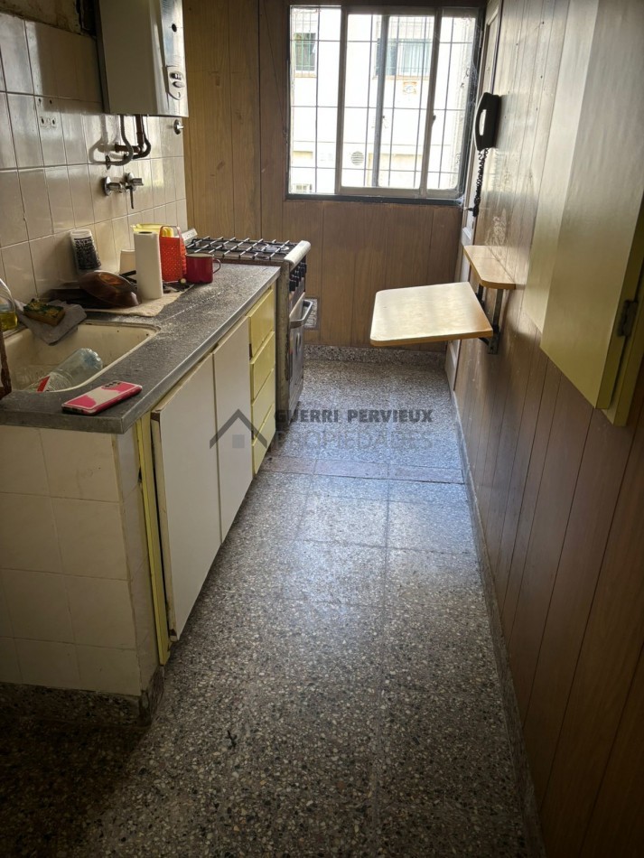 OPORTUNIDAD 2 AMB. CON DEPENDENCIA