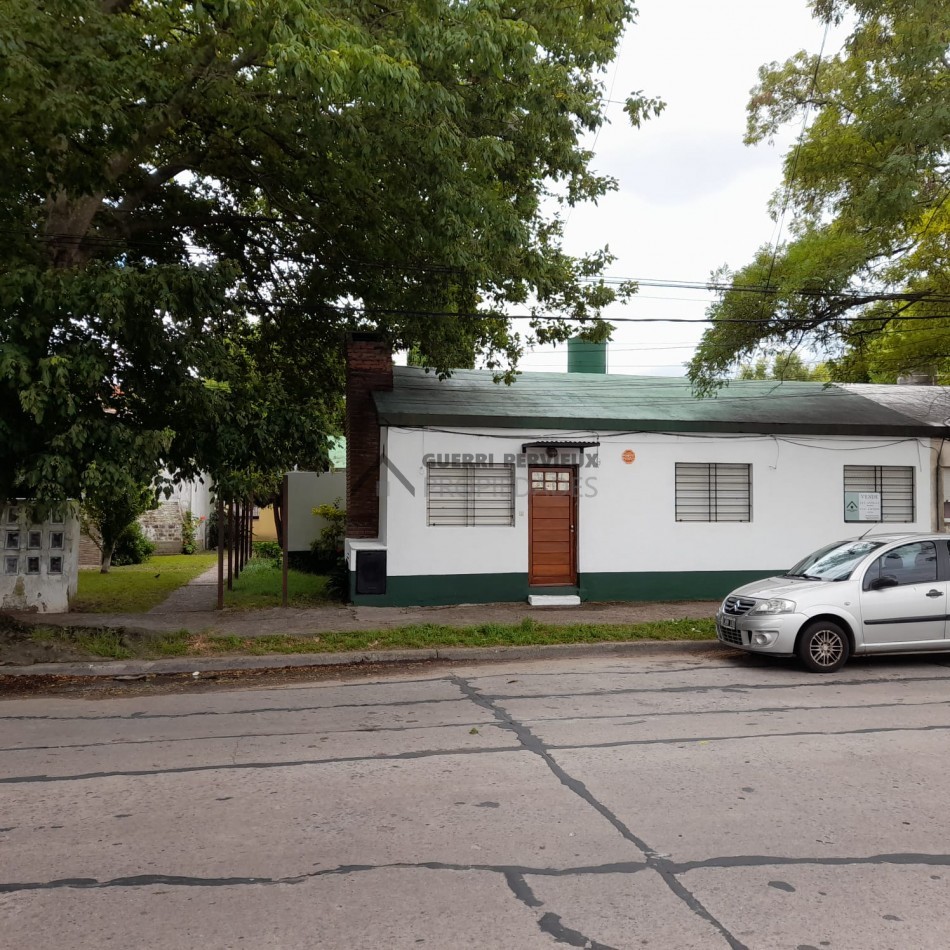 VENTA CASA 4 Amb. Z/ Bernardino Rivadavia