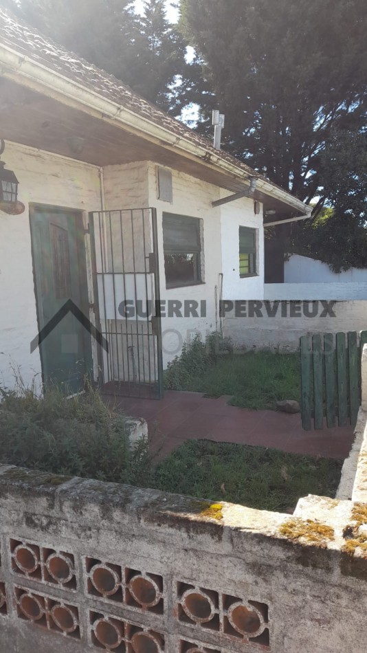 VENTA CASA  2 Amb. en  PH al  Frente. Z/ Parque Camet