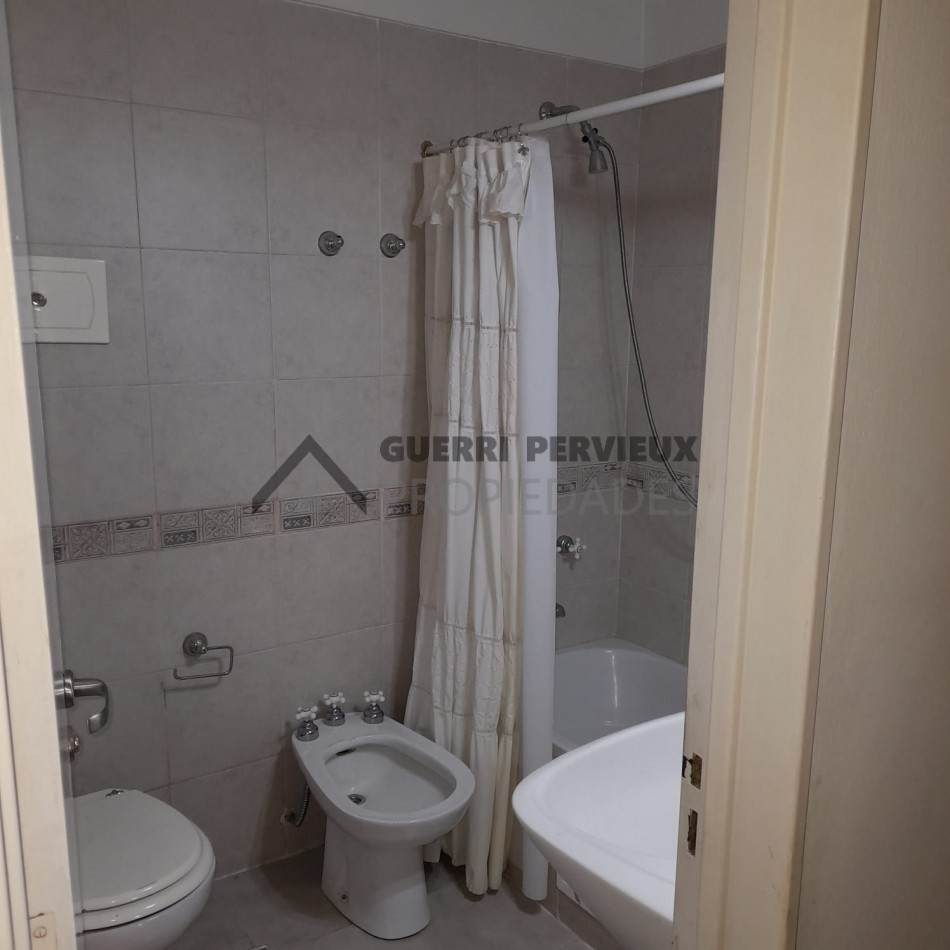 VENTA DPTO. 4 Amb. Z/ Plaza Mitre