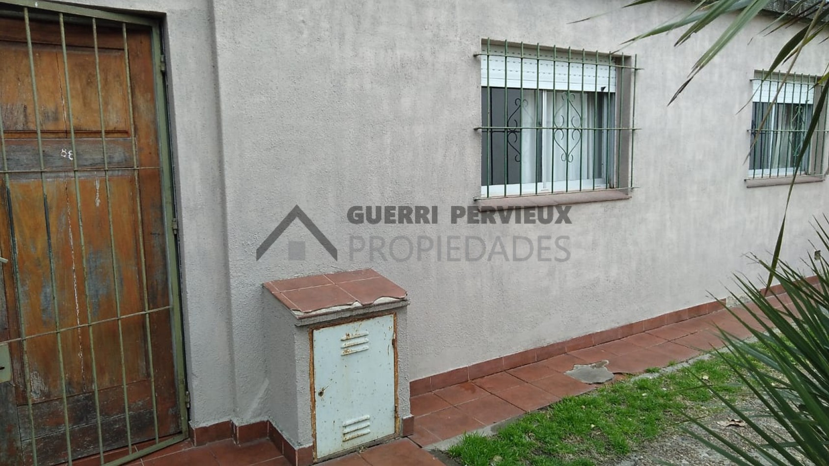 VENTA CASA 4 AMB z/ BERNARDINO RIVADAVIA