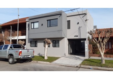 VENTA PH 2 AMB AL FRENTE EN PB Z/STA. MONICA